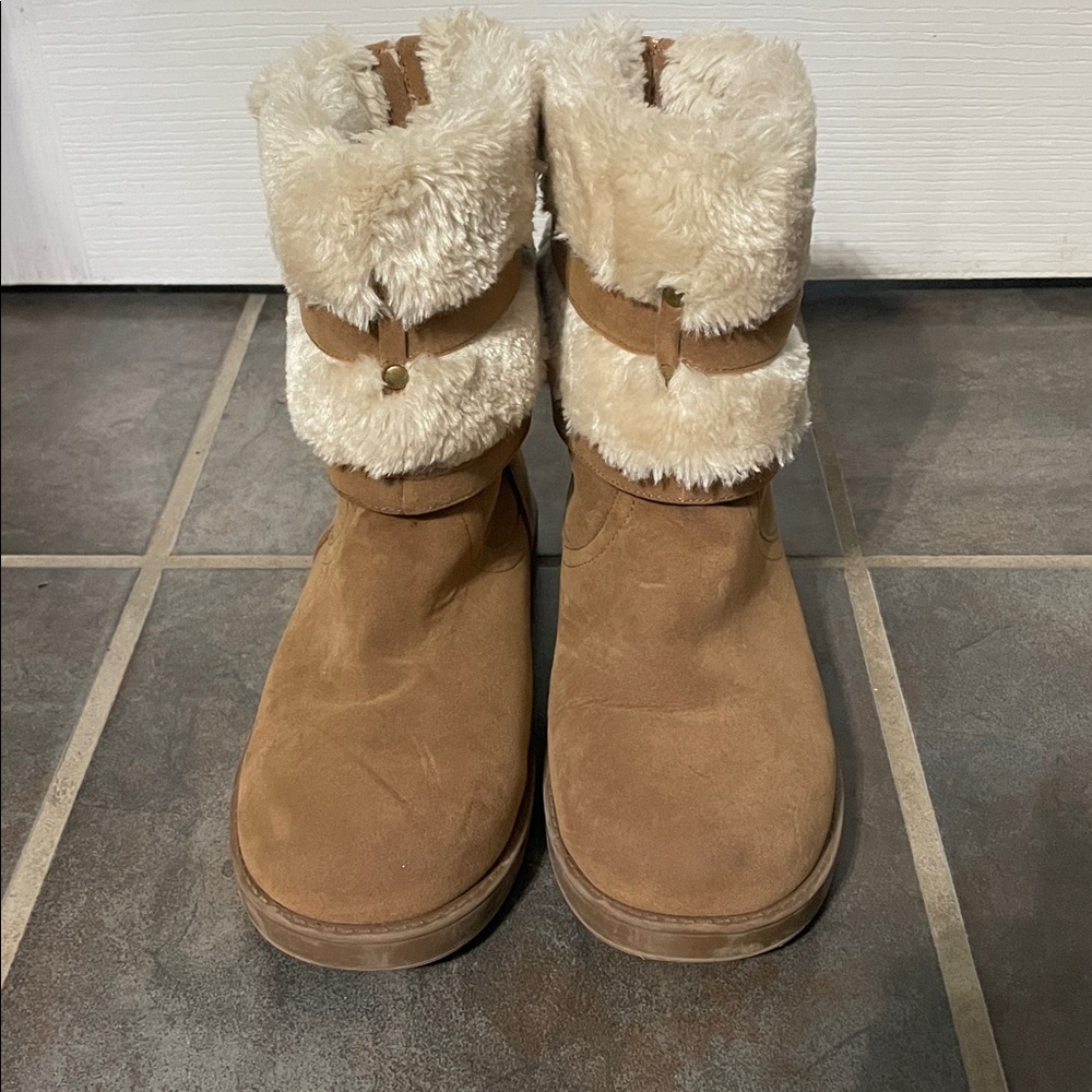 G by Guess Tan Ankle Boots with Cream Fur